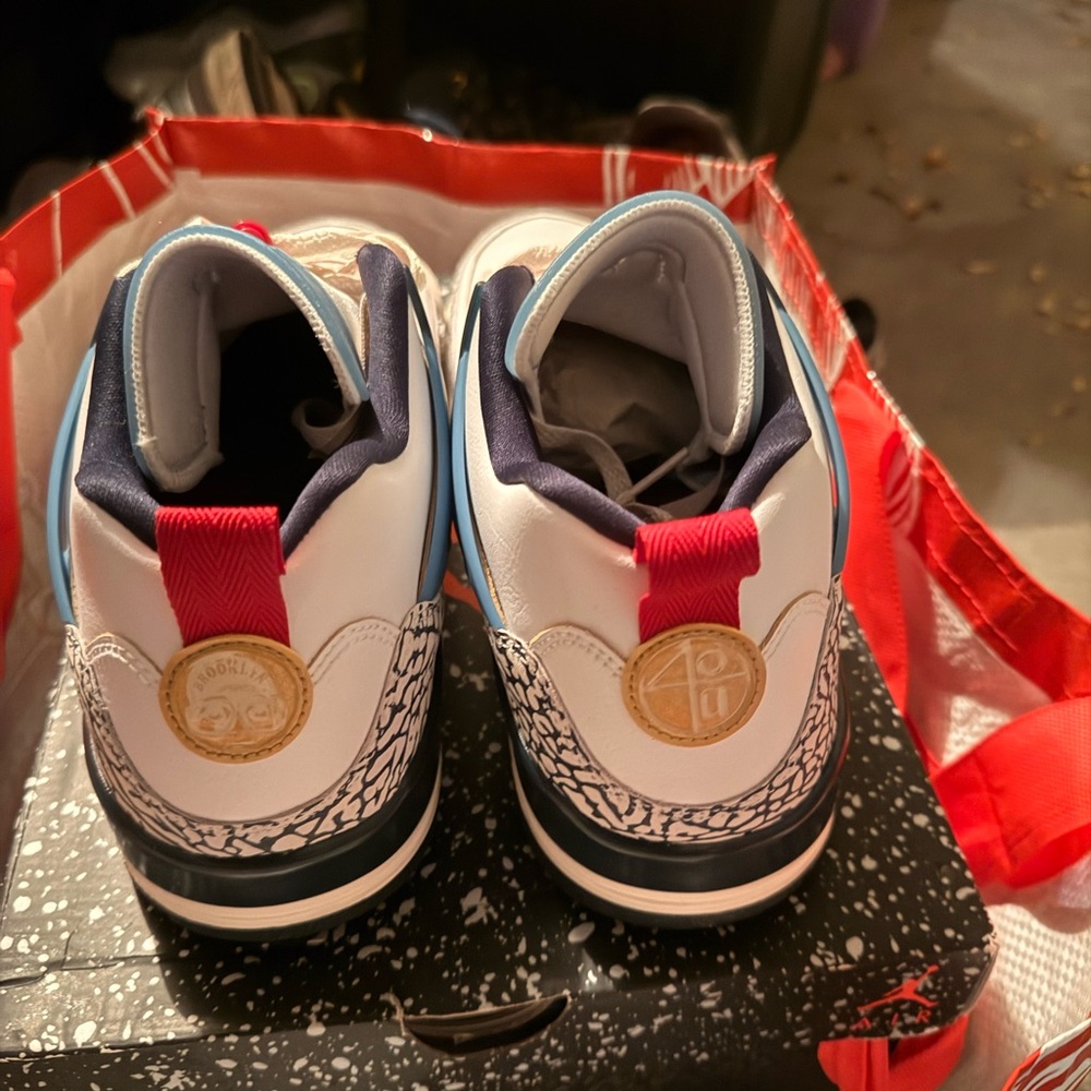 Air Jordan Spizike Low “White/ University Blue” - Picture 3 of 3